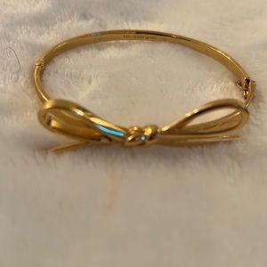 Kate spade gold bow bangle bracelet